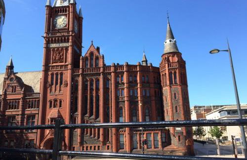 Elegant Apartment in Hamilton Square Free Parking - Foto 52