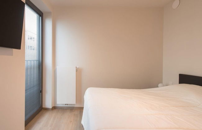 Open View Apartment by the Beach - Photo 4