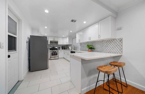 # Marbella Lane - Serene & Spacious 3BR Haven - Foto 2