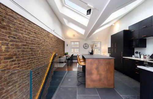 1 Min Walk to Euston Station, Modern Townhouse - Photo 19