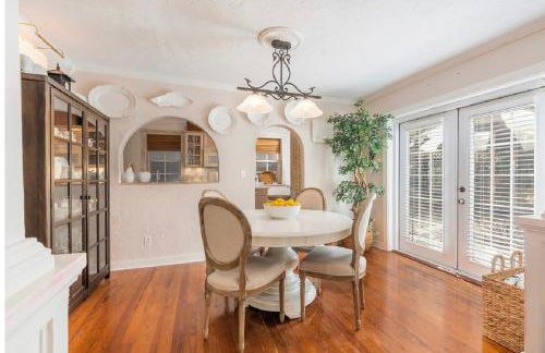 Tropical Designer House in Heart of Antique Row WPB - Foto 6