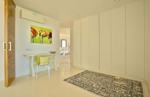 Serene Escape: Seaside Villa in Ibiza, 1001 - Foto 34