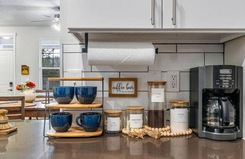 Spacious 2-Story, Pet&Fam Friendly, WFH, Gym&Pool - Foto 62