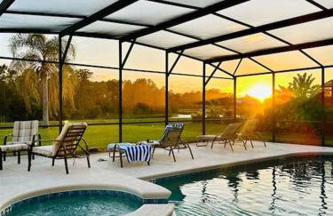 634 - Sunset Palm Villa, Extended Deck, Pool, Spa, Spacious, Private, Water and Conservation View - Foto 16