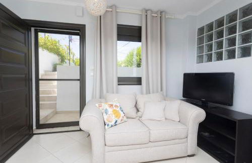 Ikia Apartment Private garden and parking - Photo 21