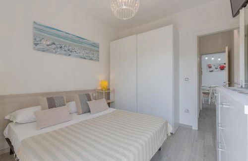 GuestHost - Lido degli Estensi Seaview Apartment - Foto 12