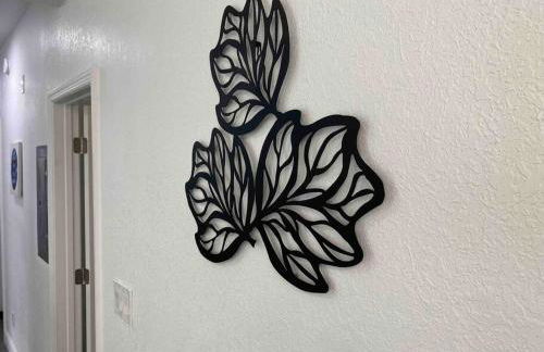 Contemporary 1-Bedroom Private Bungalow Walk to Armature & Riverwalk - Foto 17