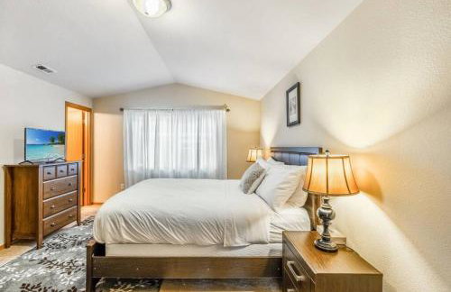 Serene Craftsman Near Boeing Everett - Photo 10