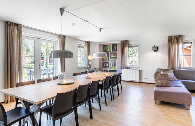 Luxurious Villa With Hot Tub and Sauna - Photo 22