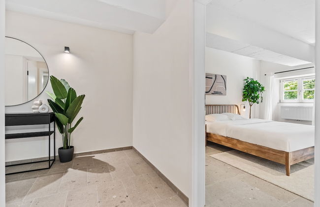 Clausen Charm Contemporary Retreat ID210 - Photo 25