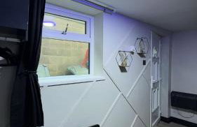 Studio apartment in bolton town - Photo 2