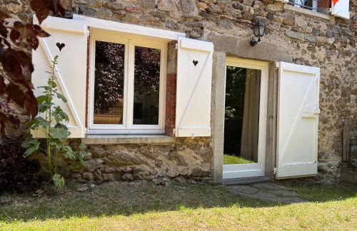 Charmante maison de village avec cour fermée, proche gorges et sites médiévaux, idéale pour découvrir 3 départements - FR-1-582-14 - Foto 7