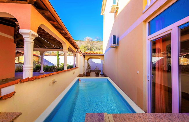 Luring Apartment in Dramalj with Hot Tub - Foto 23