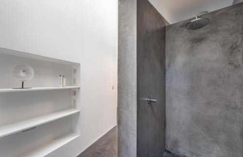 Pass the Keys Bond-villain Style Home with Panoramic Views - Foto 40