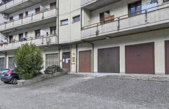 HOST4U - ANGOLO TERME Beautiful Apartment with Parking - Foto 16