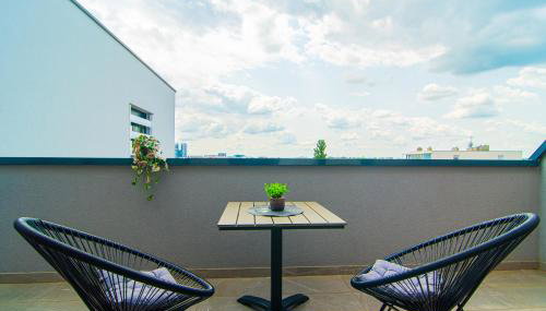 Flexible SelfCheckIns 93 - Zagreb - Garage - Balcony - Bedroom - Photo 4