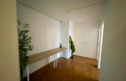 BnGo I Le Spacieux I 12 personnes, 5 chambres, 2 salle de bain, parking privé, WC séparé, Wifi - Foto 51
