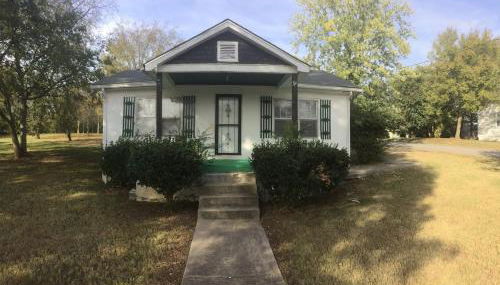 Charming 3-Bed, 1,5 Bath Home - Entire Space Just for You! - Foto 4