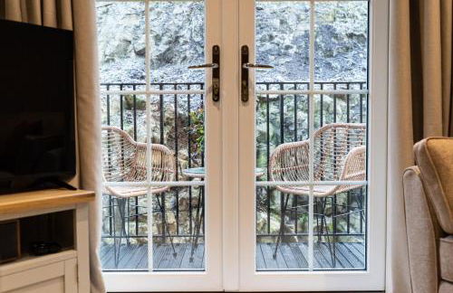 Rock Mill Studio Apartment 16 - Photo 8