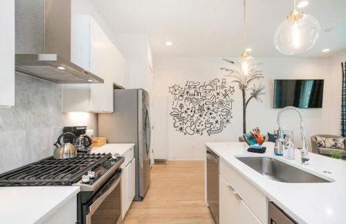 1 5 Miles to Broadway Rooftop Deck w City Views - Foto 28