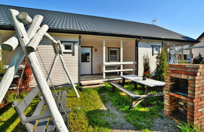 Cottage in Rusinowo Near Seaside Beach - Photo 2