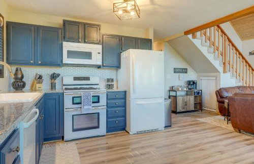 Stylish Angel Fire Cabin with Deck - 2 Mi to Ski Mtn - Foto 4