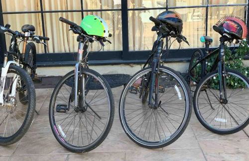 Modern Studio with Private Patio - Foto 7