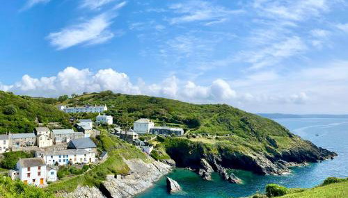 Unique Retreat - 2 bedroom cliff top cottage with large terrace - Foto 2