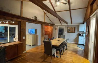 Brookside Hideaway, Brook Road Inn - Foto 16