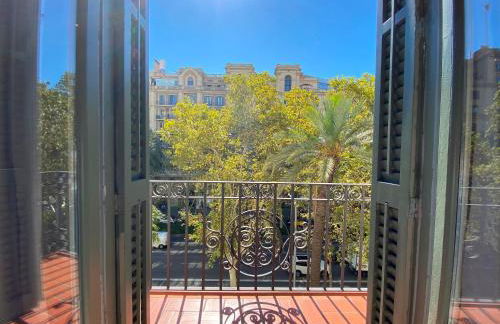 Spacious Elegant on Avenue Diagonal By MyRentalHost - Photo 34