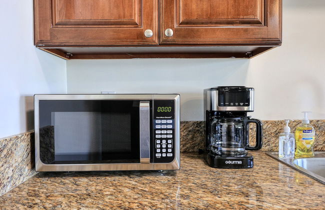 Sunny & Cheerful Near I-10 ~ Queen Beds ~ Parking - Foto 14