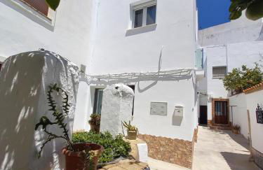 Casa El Cuartel with private seaview rooftop - Foto 16