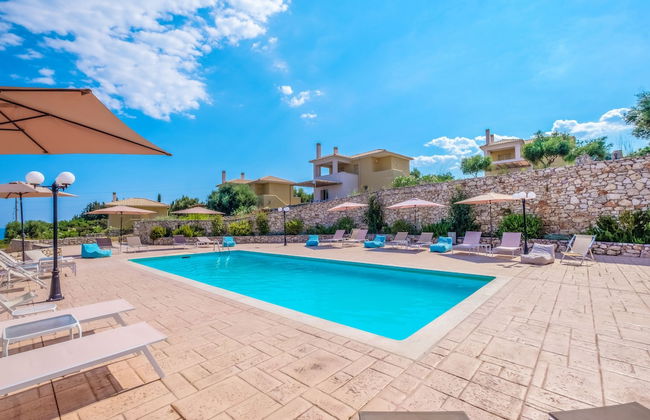 Hilltop Residences - Photo 32