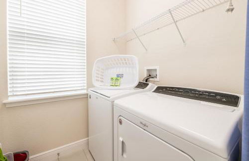 Cozy Home With Private Pool, Air Hockey Table Near Disney With Waterpark & Resort Access At Encore Resort - 7702Gr - Foto 21