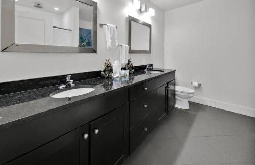 3 BR 2 BA Downtown Loft water view - Foto 21