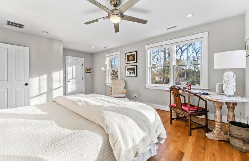 Modern Family Home Walkable to Town - Foto 22