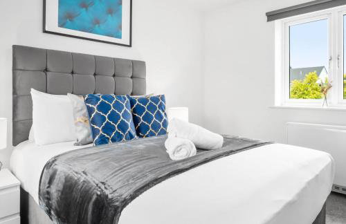 2 Bed Apartment - Sleeps 3 - Parking - Cradley Heath 54C - Foto 14