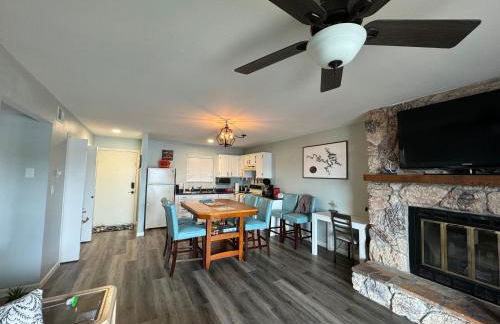 Lakefront condo with a VIEW Osage Beach - Foto 10