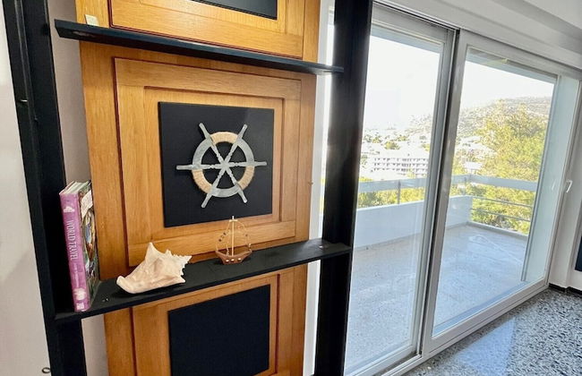 Stunning View Seaside 1-bed Apartment in Saronida - Foto 13