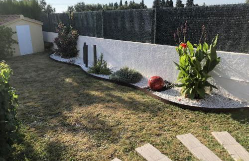 Casa con Piscina, A/A, BBQ, WiFi y Garaje en Sant Pere Pescador - ES-89-76 - Foto 21