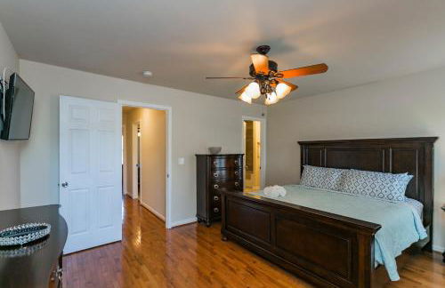 Huge Home For Groups Near Downtown - Foto 42