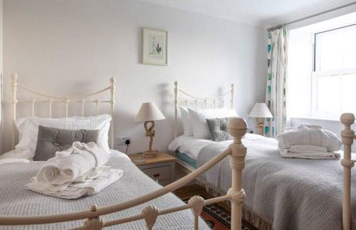 Amazing Cottage & detached Annex sleeps 8, Extra Deep Hot tub, Super Fast wifi, New for 2024 is the addition of Wood Fired Sauna - Foto 50