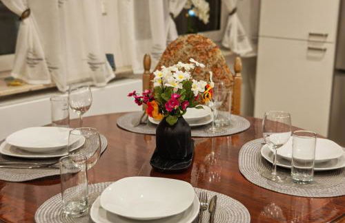 VipStay - Stilvoll und geräumige Apartments mit Terasse oder Balkon, Küche, kostenloses Parken, WLAN, Smart Tv - Foto 10