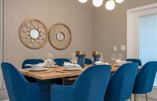 Brand New! Windsor Island 5BR Cozy Home Wpool/spa - Foto 65