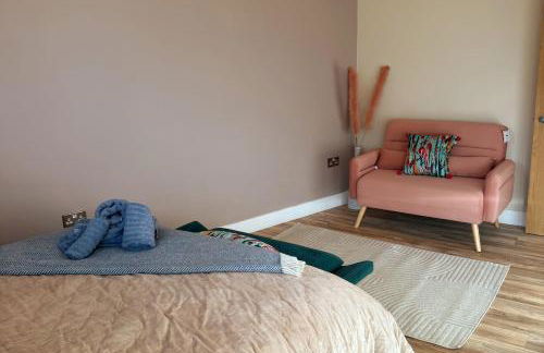 Trendy Barn Conversion Families & Groups Sleeps 8 Fibre WiFi - Photo 20