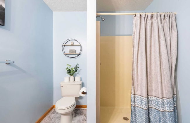 The Nest at Brier Crest by Avantstay Game Room, Expansive Deck & Fire Pit - Photo 15