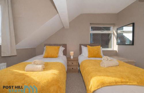 Large 4BR - Ideal Long Stays - Parking - Fast WiFi - Foto 25