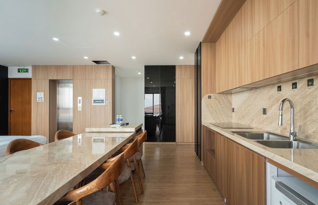 Moonlit Suites Hotel - Photo 53