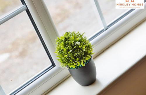 Cosy Contained Riverside 1bed - 2 Floors - Parking - Photo 2