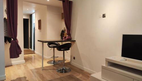 appart cosy,calme à 2 pas du centre de montbrison - Foto 2